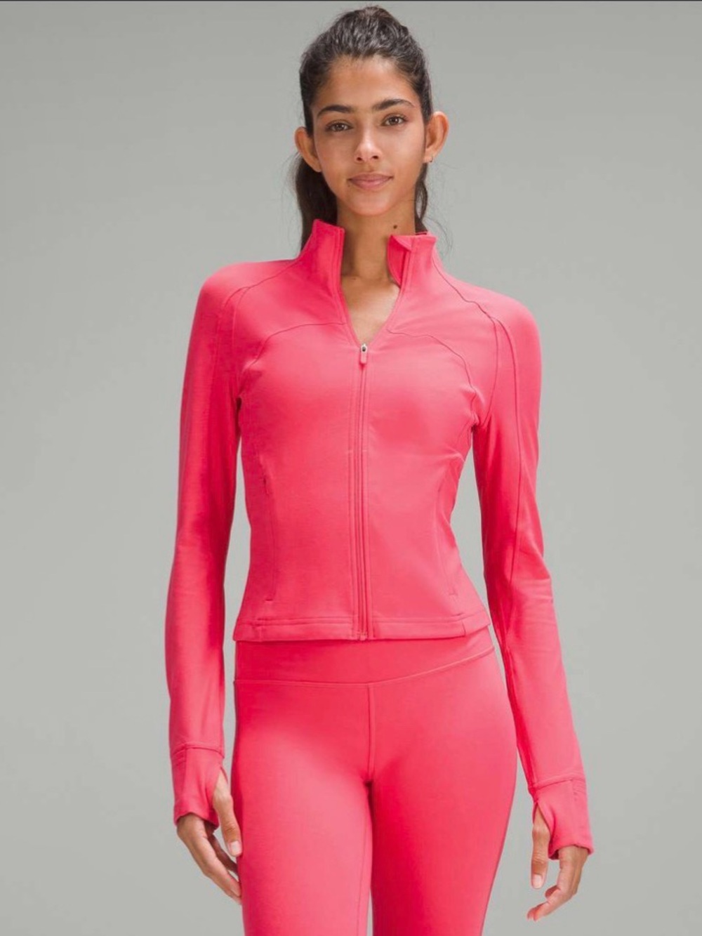 Lululemon Cropped Define Jacket *Nulu
Lip Gloss size 8